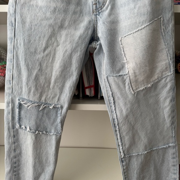 LEVIS 501 Crop Light Wash Patchwork Denim High-Rise Straight-Leg Jeans - Picture 8 of 12